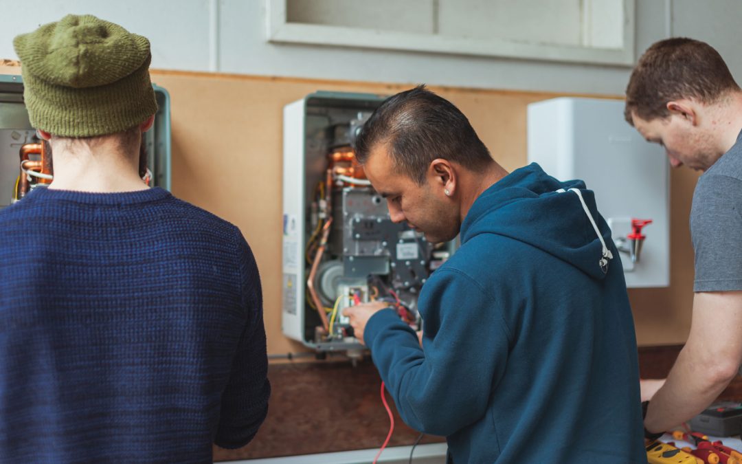 Why Plumbers Should Get Their Associated Tradesperson Licence